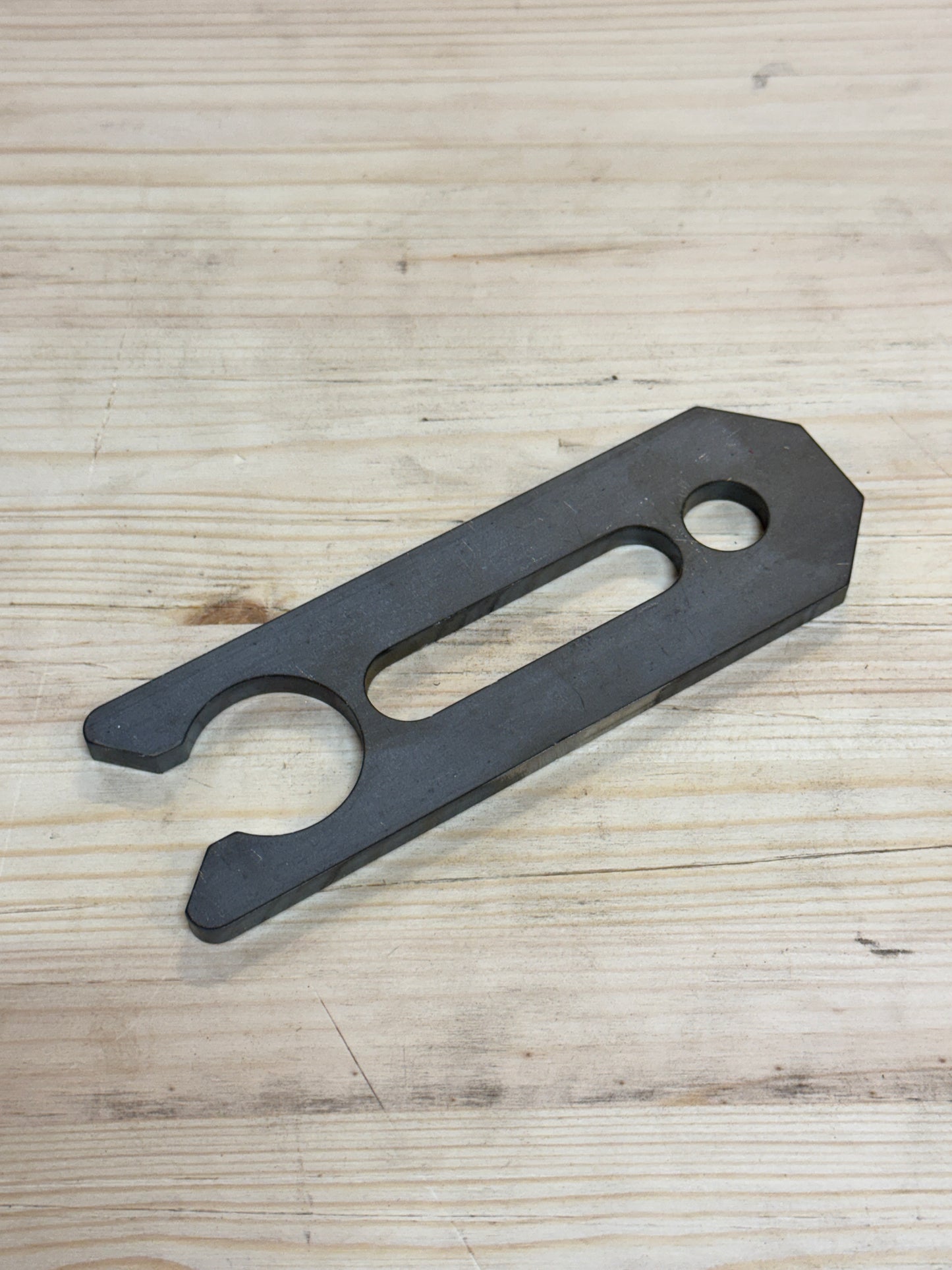 Pysäytin 150x50 6 mm